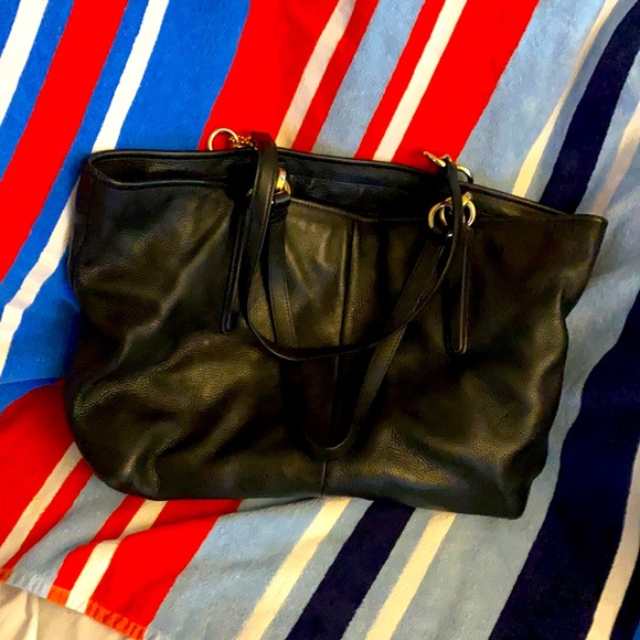 Coach - Picture 2 of 4